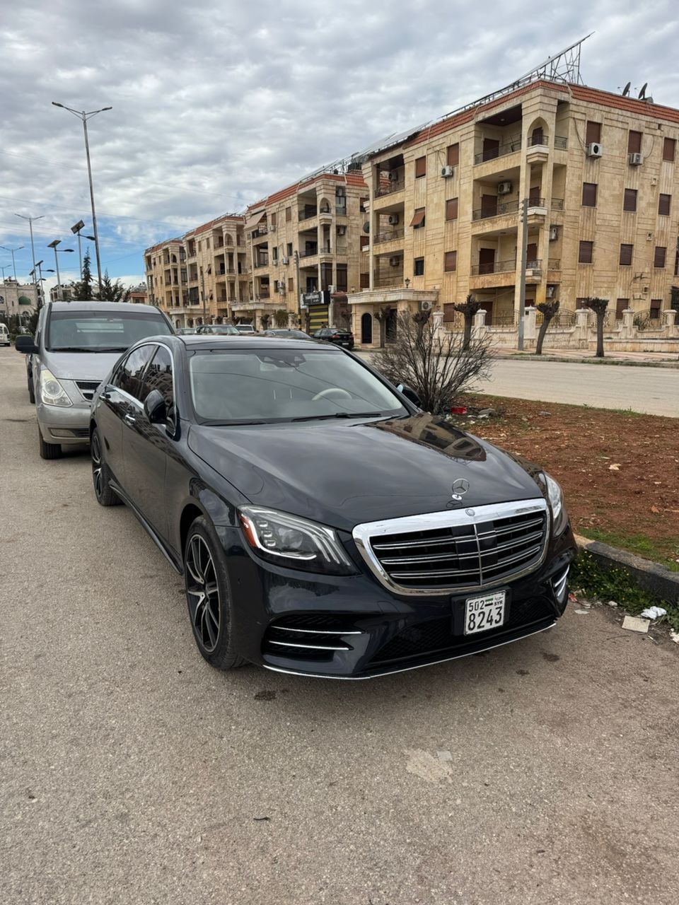 الواجهة الأمامية بزاوية